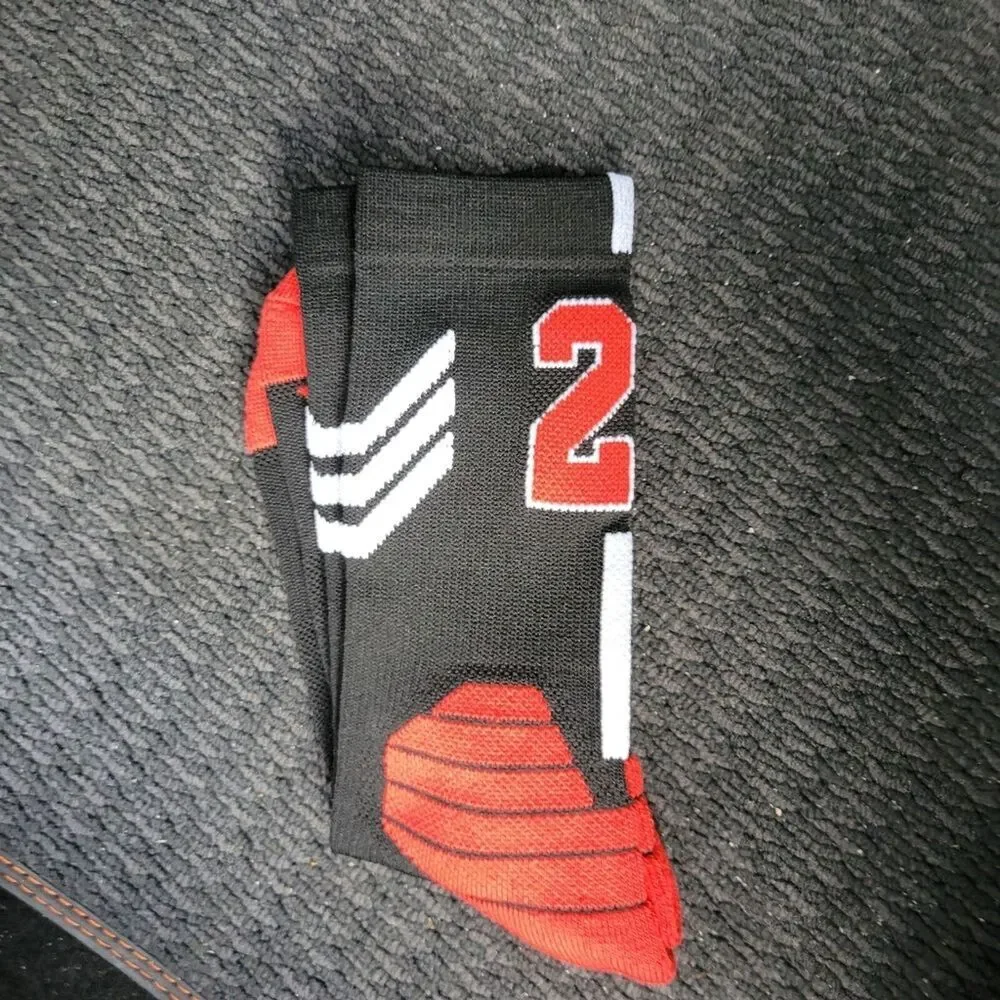 New crew socks Chicago Bulls colors. Jordan 23 Socks!